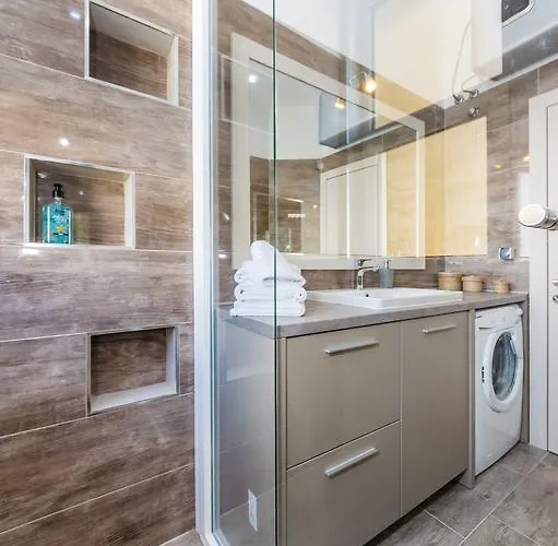 Harbour Lounge Apartman *