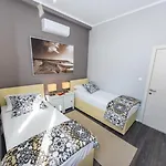 Harbour Lounge