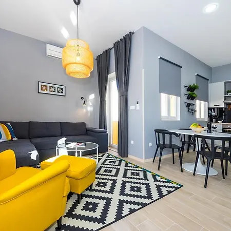 Apartment Harbour Lounge *