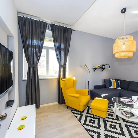 Harbour Lounge Apartment *